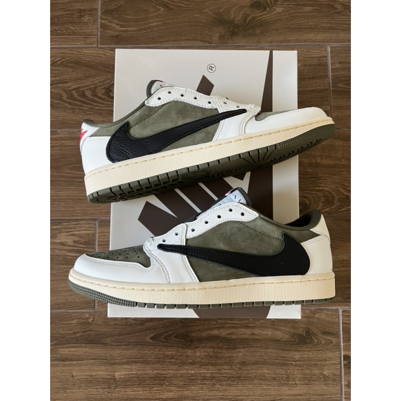 Travis Scott Jordan 1 Low Medium Olive Sz 9.5